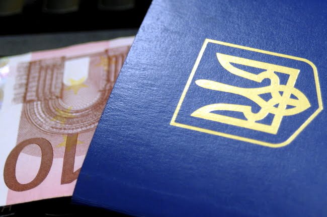 В столице появились торговцы копиями паспортов киевлян, которые мошенники используют для оформления кредитов, регистрации фирм и махинаций в интернете.