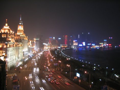 В Шанхае начала работу экспериментальная зона свободной торговли