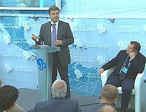 Петр Порошенко и советник Путина устроили публичный спор по поводу Таможенного союза