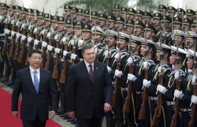 СМИ: Китай пообещал Украине ядерную защиту