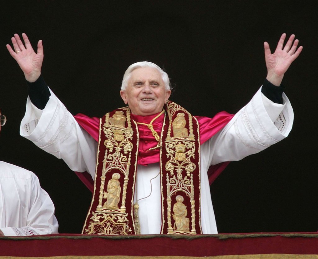 Папа Римский за 2 года лишил сана 400 священников-педофилов