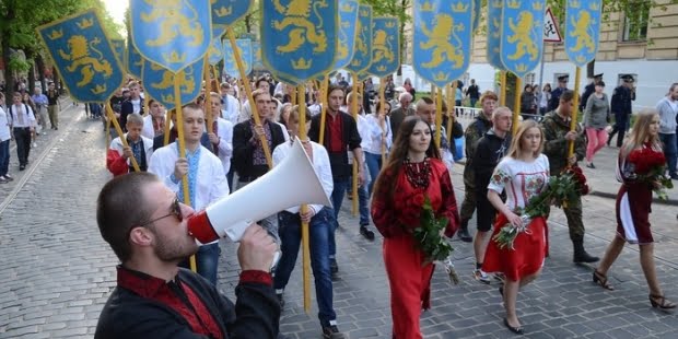 Во Львове около полутысячи человек приняли участие в Марше в честь дивизии «Галичина»