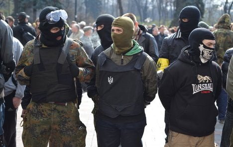 Парламент Украины принял постановление о немедленном разоружении бойцов "Правого сектора"