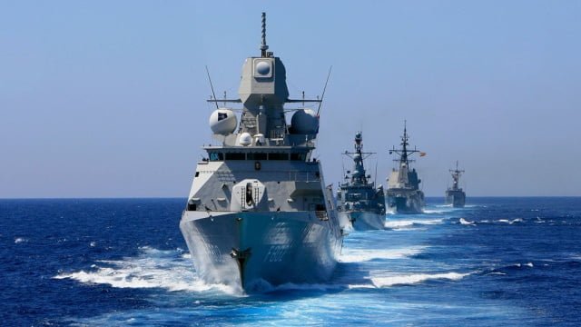 В Черное море до 7 сентября зайдут четыре боевых корабля НАТО