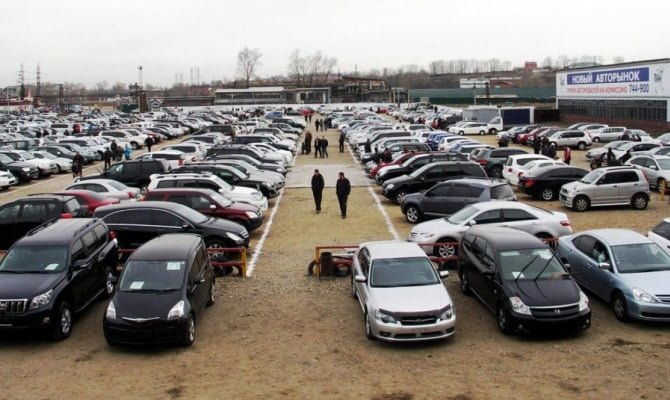 Ввоз в Украину авто старше пяти лет хотят запретить с 2016 года