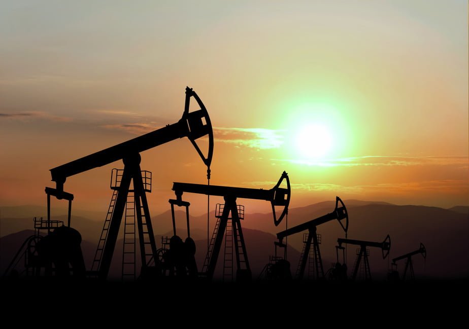 Нефтяные котировки стабилизировались в ожидании данных о запасах в США
