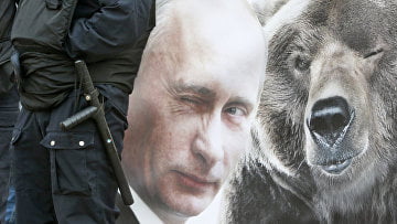 Плакат с Владимиром Путиным в Санкт-Петербурге