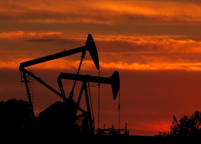 МЭА повысило прогноз мирового спроса на нефть