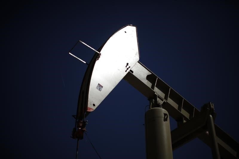 © Reuters.  Бум добычи в США покроет рост мирового спроса на нефть 