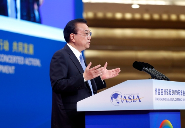 Премьер Госсовета КНР призвал не терять веры в мировую экономику