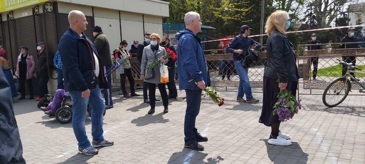 День радости подонков. Как в Украине прошла годовщина Одесской трагедии - фото 2