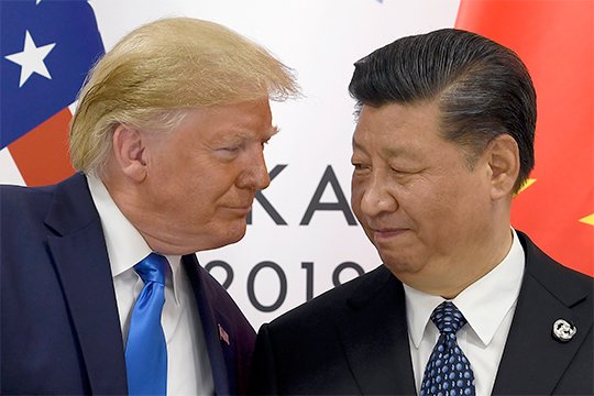 «У меня сложилось впечатление, что Трамп (на фото с председателем КНР Си Цзиньпиннм) все-таки одерживает верх. Поэтому нас ждет американский протекционизм, борьба с китайским экспортом, попытки лишить Китай необходимого сырья»