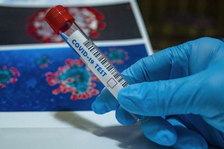 Число зараженных коронавирусом в Украине приблизилось к 70 тыс.