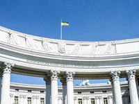 Замглавы МИД Сеник обсудил с представителями кондитерской отрасли и дипломатами расширение экспорта украинских сладостей