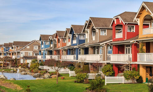  Ванкувер. В Канаде рынок недвижимости был слишком перегрет 