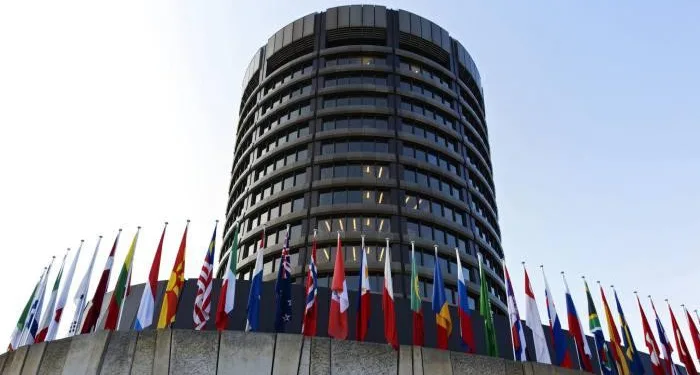 Мировые банки могут пошатнуться: Банк международных расчетов предупредил о рисках в 2024 году